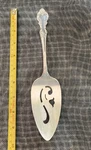 C1959 Grand Elegance/ Southern Manor Silverplated Pie Pastry & Cake Server. Fixed Price $12.99.