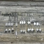39 Pcs Oneida Community Stainless Patrick Henry Flatware Silverware Set. Fixed Price $75.00.
