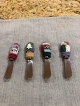 Boston Warehouse Christmas Mittens Snowman Cheese Butter Spreaders Set 4 In Box. Fixed Price $6.99.