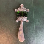 Mud Pie Decorative Green Glass Turtle Butter Cheese Jam Spreader Knife Kitchen. Fixed Price $9.99.