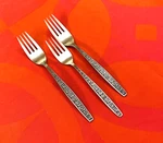 Northland Oneida OHS100 Black Accent 3 Forks: 2 Dinner, Salad. Fixed Price $35.00.