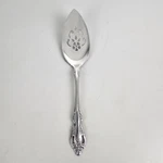 Oneida Community Brahms Large Serving Pie Slice Cake Server 9.5 Inches. Fixed Price $12.77.