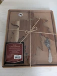 Thirstystone Set Wooden Leaf Cheese Board & Metal Spreader Knife New In Pkg. Fixed Price $12.00.