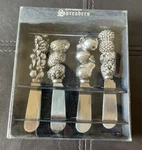 New Boston Warehouse Dellarobbia Spreaders Set Of 4 Fruit Theme Stainless Steel. Fixed Price $8.00.