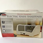 Smiths Deluxe Diamond Electric Knife Sharpener Model 50127. Fixed Price $24.99.