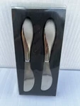 Vtg Boston Warehouse Elegance Stanless Steel Set Of 2 Spreaders Silver Tone. Fixed Price $15.99.