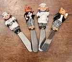 Crossroads Set Of 4 Spreaders Butter Knife Cat Pig Dog Cow Animal Chef Waiter. Fixed Price $18.00.