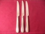 3 Dinner Knives Reed & Barton Bellevue-matte Frosted Accent Stainless 9 5/8". Fixed Price $82.24.
