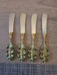 Bombay - Set Of 4 Cheese/butter Knives W/ Leaf Design Handles. Fixed Price $19.99.