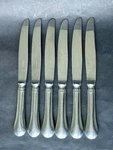 Six Christofle Capricorne Berry 9 5/8 Dinner Knives Set 6. Fixed Price $139.95.