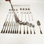 56PC Oneida Stainless Sandhurst Glossy Cube 18/8 Flatware For + Serving Extras. Fixed Price $249.00.